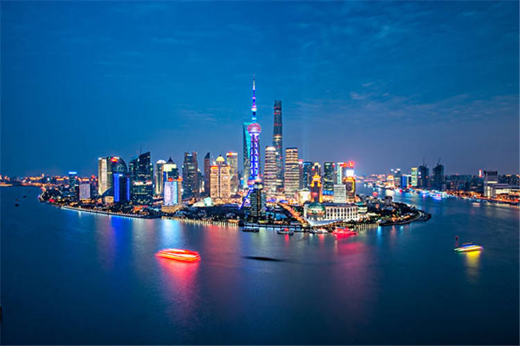 王德诚：6.30生猪谨防回补缺口，燃油红枣生猪橡胶期货行情分析