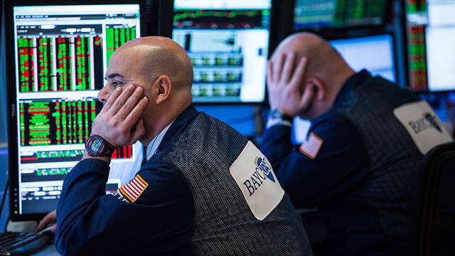 美债收益率曲线倒挂加剧！美股涨跌互现道指两连阴