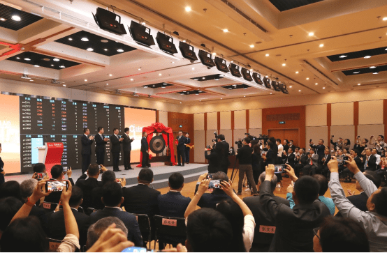 新华财经|氧化铝期货挂牌上市 助力有色金属企业管理风险