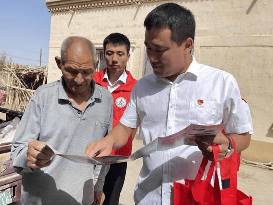 若羌：开展法律法规宣传 提高群众法律意识