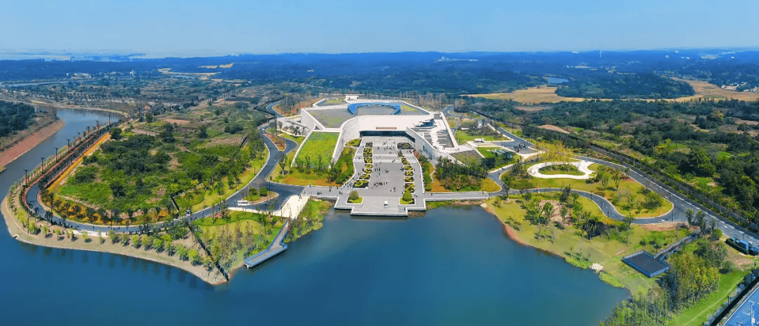 朋友圈刷屏<strong></p>
<p>币圈群</strong>！群聊疯转！南昌这事儿“火了”