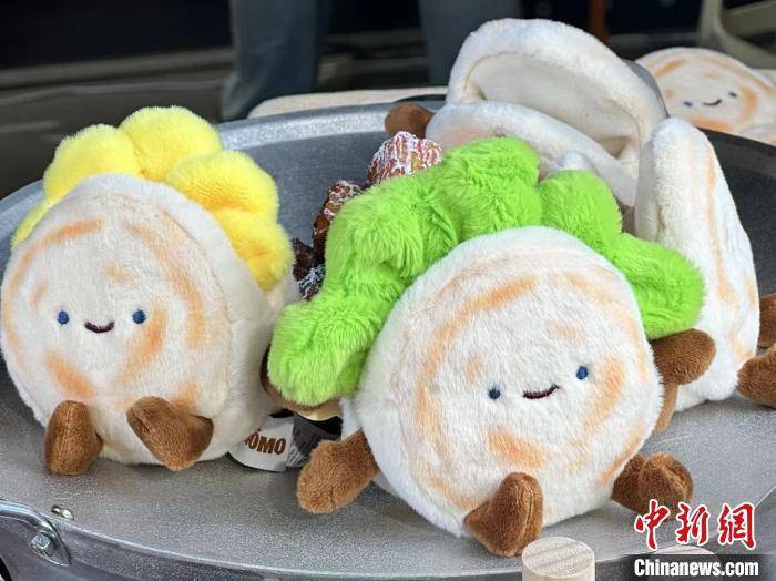 “绒馍馍”火爆出圈 “90后”团队“绒”化美食文化