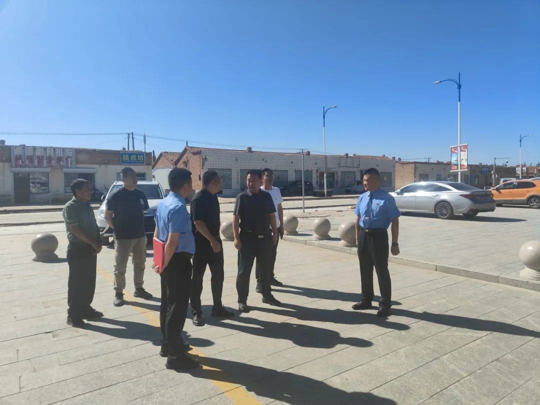 开学检查促规范 行稳致远续新篇——苏尼特右旗教育局党组书记、局长特木尔巴干一行到学校检查指导开学工作