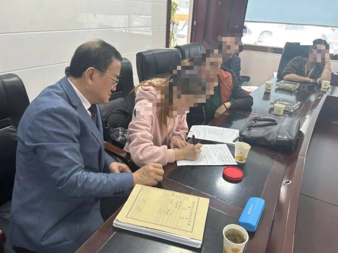 湖南湘西：同居一年后分手<strong></p>
<p>币风港</strong>，16万元彩礼怎么退？法院这样做