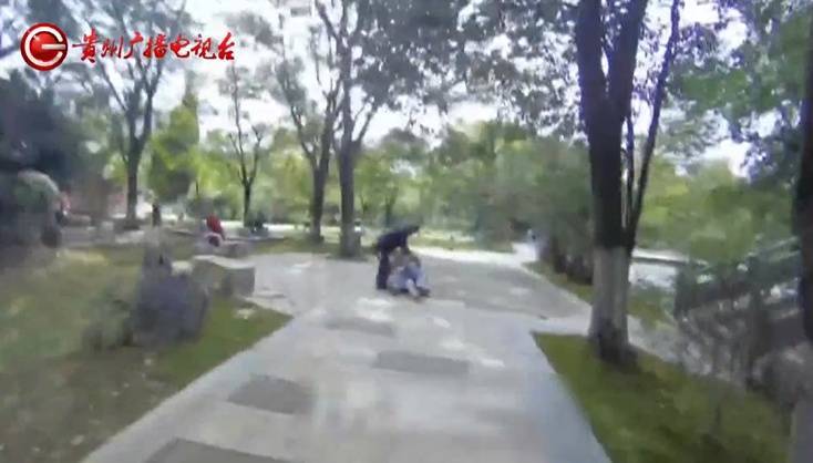 “亲爱的<strong></p>
<p>初链币</strong>，千万别说漏嘴！”68岁贵州阿姨遇“黄昏恋”，监控拍下……