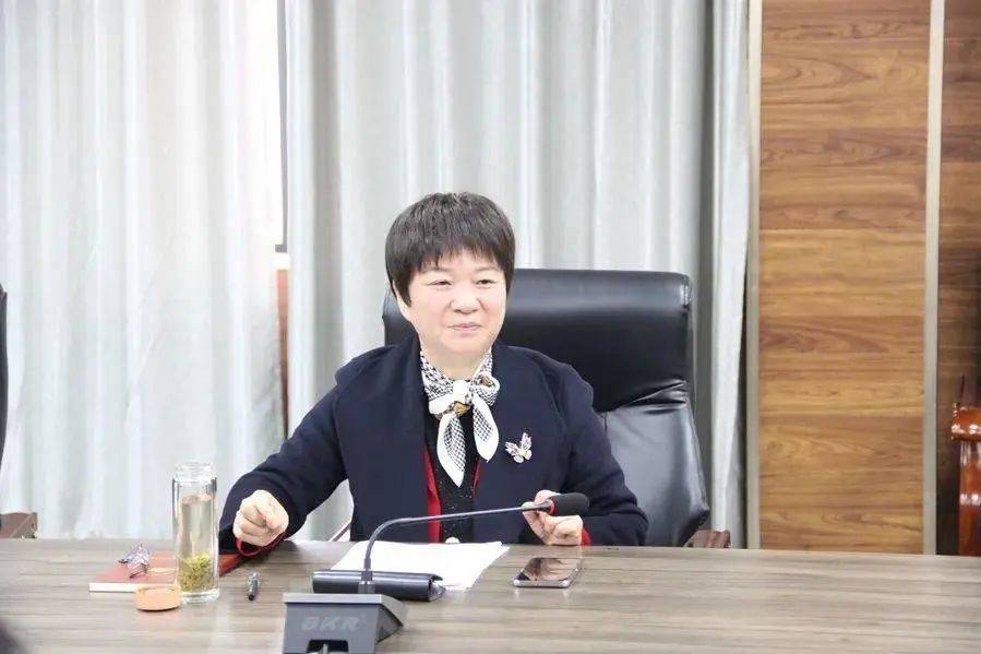 河南一原副厅级女干部被开除党籍<strong></p>
<p>币圈代投</strong>！卸任不到两个月就被查