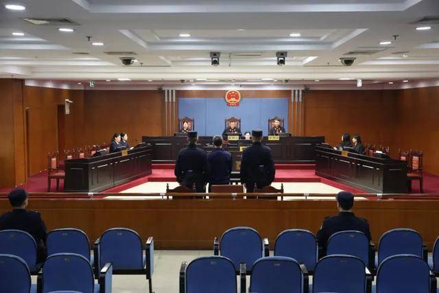 涉案超5200万<strong></p>
<p>炒币软件有</strong>！山东潍坊市综合保税区原党工委副书记、管委会主任徐洪吉一审获刑16年