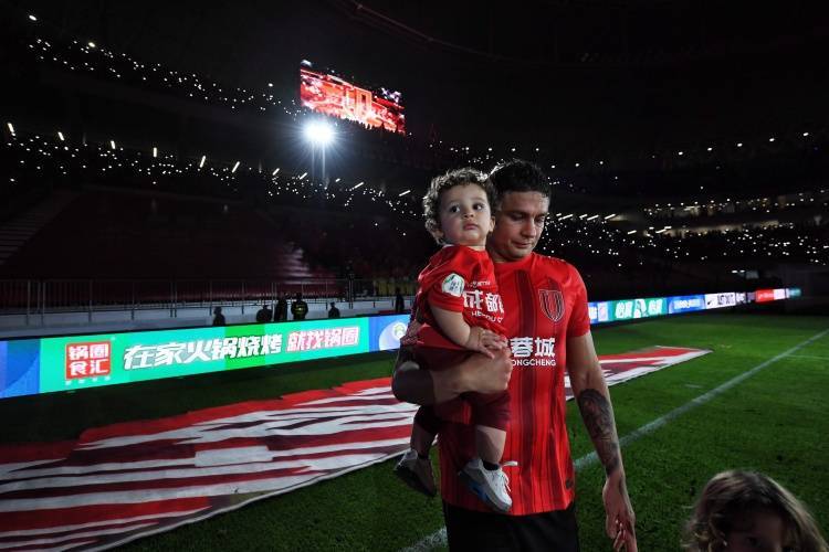 艾克森：若不再为任何球队效力<strong></p>
<p>bg币</strong>，希望能在巴西或中国踢一场告别赛