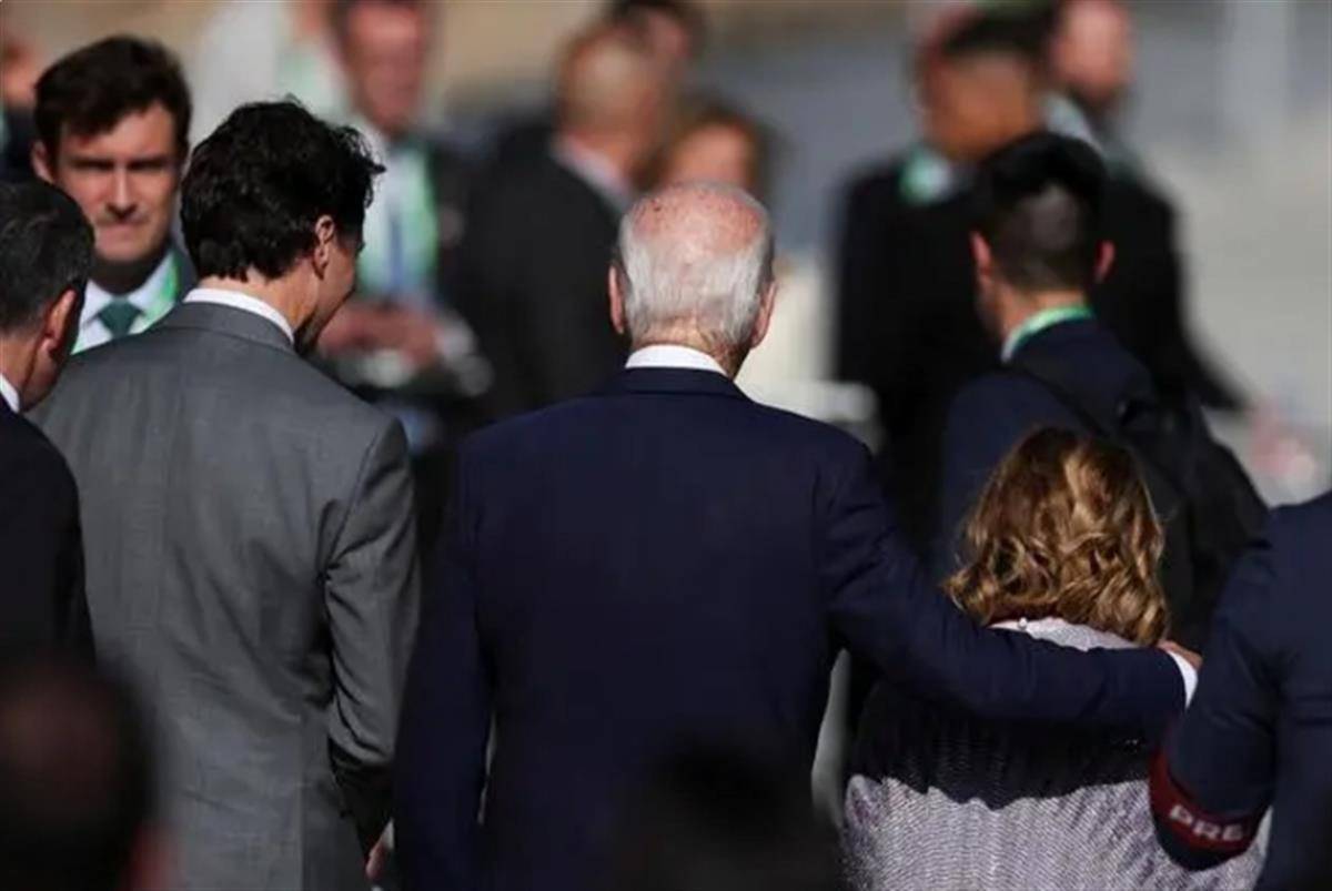 G20峰会“全家福”史上第一次重拍<strong></p>
<p>bg币</strong>，拜登赶上任内最后一张“大合影”，此前白宫否认“被冷落”