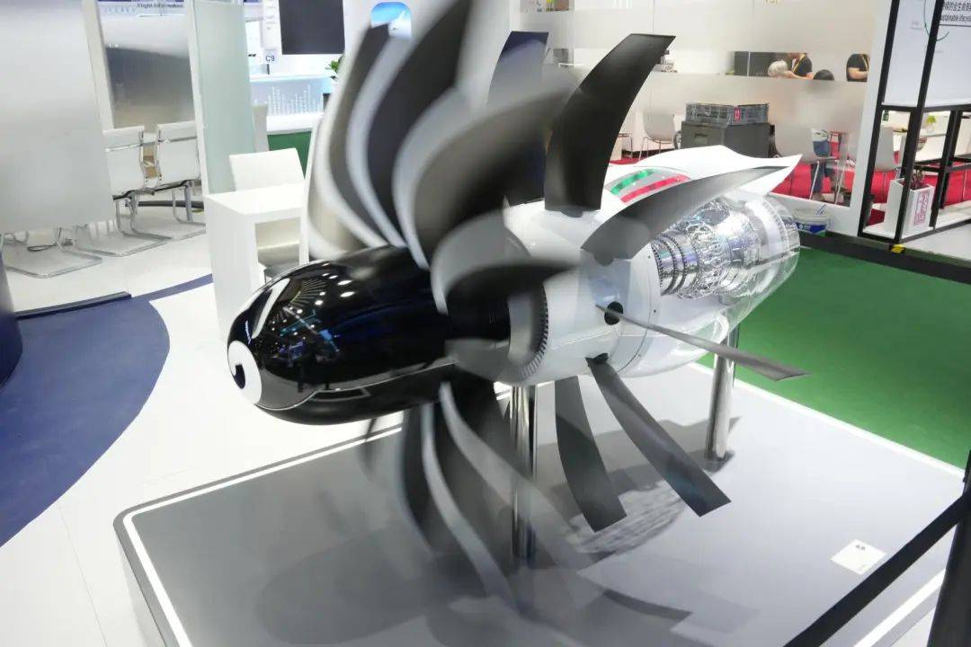 并非“人傻钱多”<strong></p>
<p>币圈整顿</strong>，国际发动机厂商的“绿色”决心与中东展商“自主国防”的决心