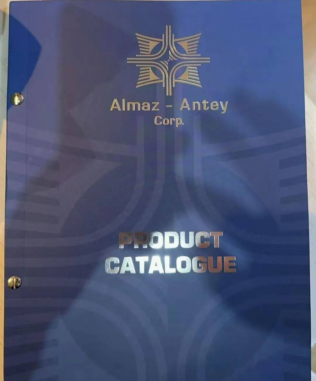 并非“人傻钱多”<strong></p>
<p>币圈整顿</strong>，国际发动机厂商的“绿色”决心与中东展商“自主国防”的决心