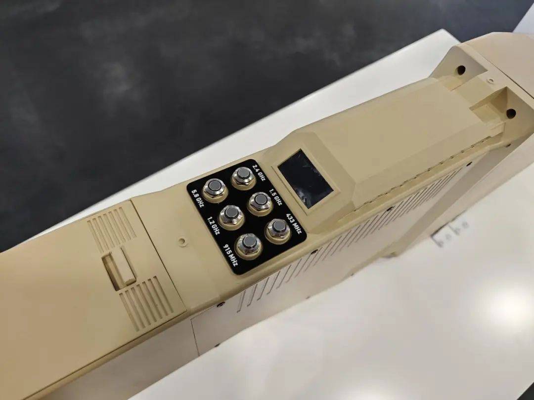 并非“人傻钱多”<strong></p>
<p>币圈整顿</strong>，国际发动机厂商的“绿色”决心与中东展商“自主国防”的决心