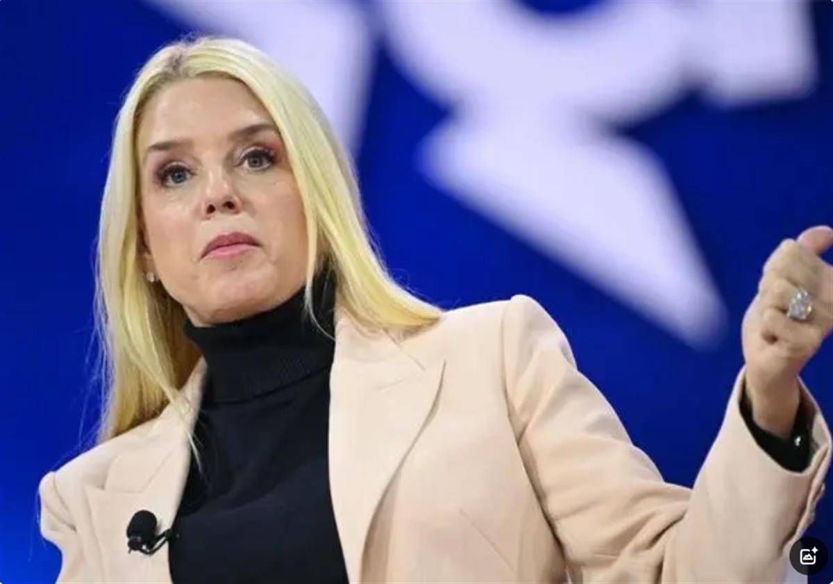 特朗普回应拜登赦免儿子：滥用司法<strong></p>
<p>洪币价格</strong>，等我上任就对司法部进行改革