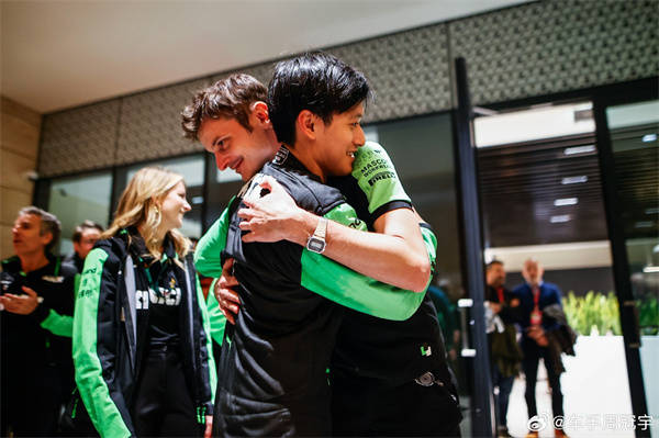 苦等8个月终获赛季首分<strong></p>
<p>洪币价格</strong>！ “最佳车手”周冠宇为未来打基础