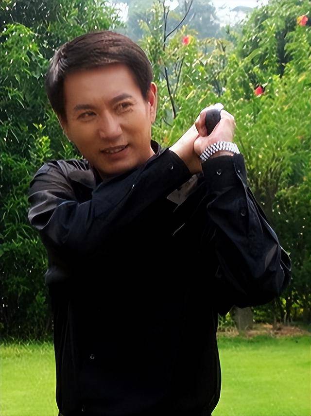 “坏人专业户”姚刚：一生无妻无子<strong></p>
<p>新农币</strong>，如今53岁在千万豪宅一个人住