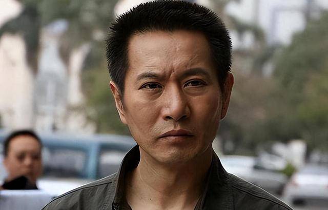 “坏人专业户”姚刚：一生无妻无子<strong></p>
<p>新农币</strong>，如今53岁在千万豪宅一个人住