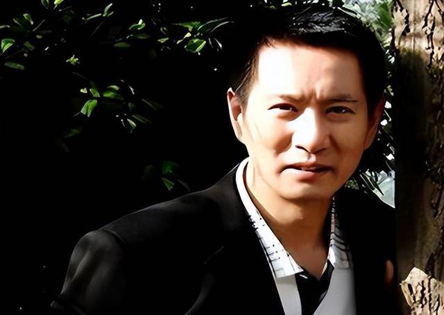 “坏人专业户”姚刚：一生无妻无子<strong></p>
<p>新农币</strong>，如今53岁在千万豪宅一个人住