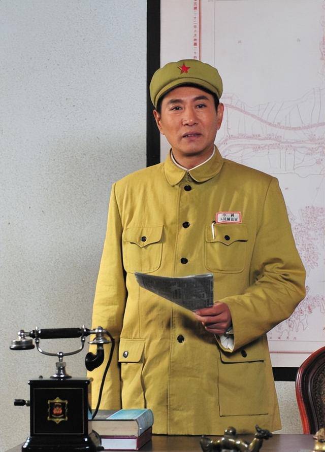 “坏人专业户”姚刚：一生无妻无子<strong></p>
<p>新农币</strong>，如今53岁在千万豪宅一个人住