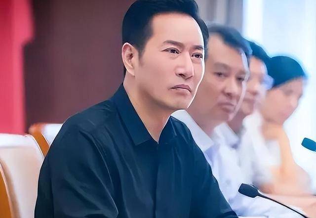 “坏人专业户”姚刚：一生无妻无子<strong></p>
<p>新农币</strong>，如今53岁在千万豪宅一个人住