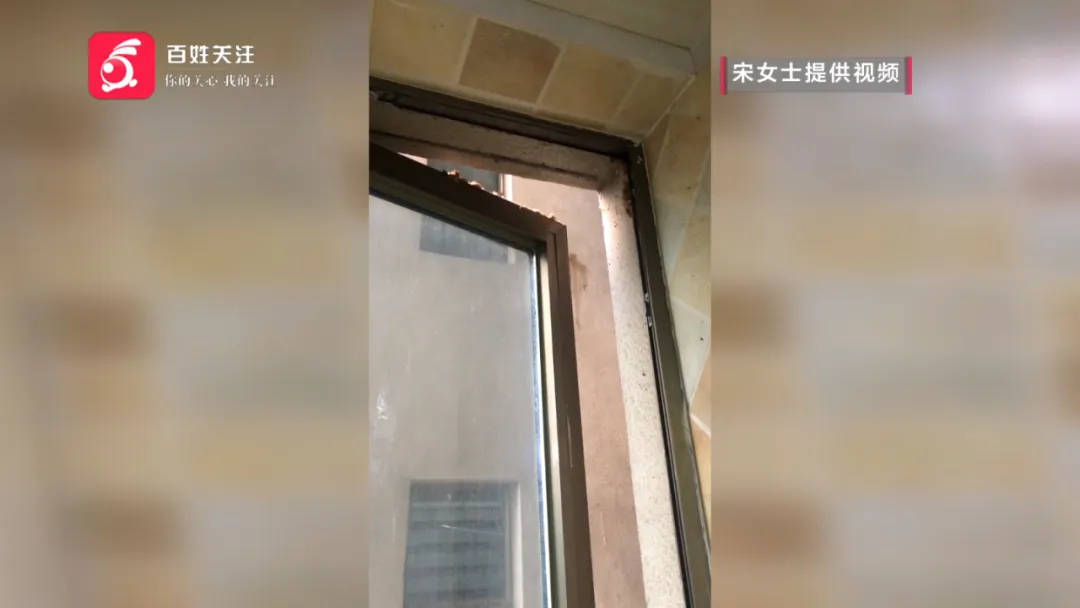 恶心坏了！贵阳一女子家中被扔进一颗“炸弹”<strong></p>
<p>币行情app</strong>，残羹剩饭炸开花