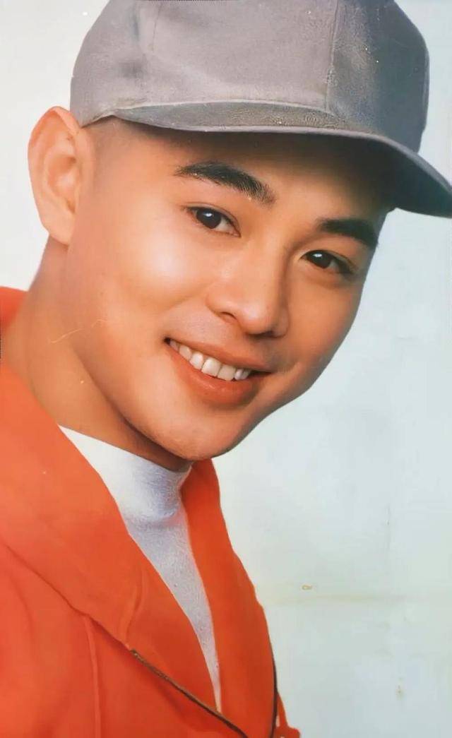 李连杰:后事一切从简<strong></p>
<p>合约币走势</strong>，不用立碑也不用办丧事，树葬海葬都可以