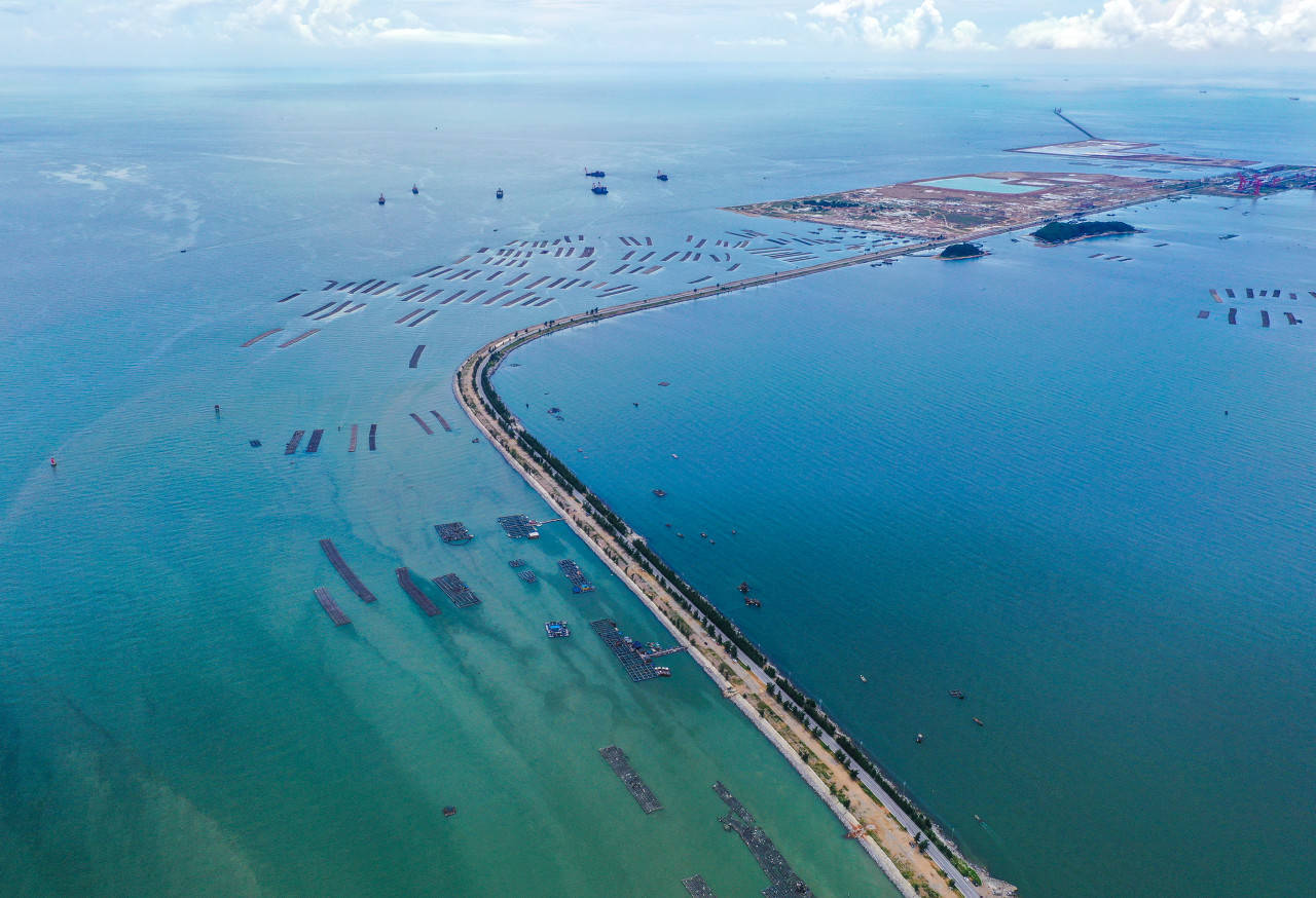 广西争夺“流量”：不止造运河<strong></p>
<p>月亮币售价</strong>，还造跨海大桥