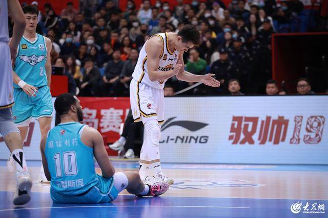 热血沸腾！青岛男篮最后三分钟14-0绝地翻盘<strong></p>
<p>币圈政策</strong>，队史首次单赛季双杀辽宁