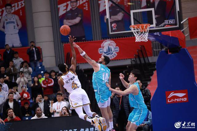 热血沸腾！青岛男篮最后三分钟14-0绝地翻盘<strong></p>
<p>币圈政策</strong>，队史首次单赛季双杀辽宁