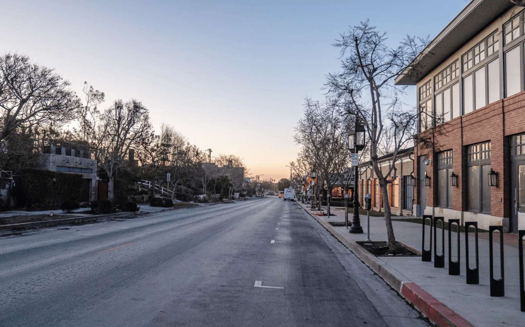 每小时2000美元<strong></p>
<p>炒币交流群</strong>，美富豪们急求私人消防队引争议 乌韩总统均为加州大火发声