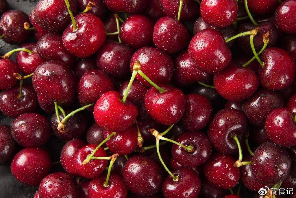 车厘子暴跌80%<strong></p>
<p>支点币圈</strong>，为何还是没人买？这4个原因很现实，难以改变