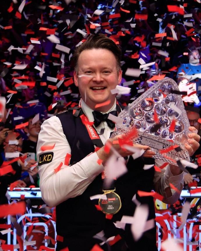 肖恩·墨菲时隔十年再夺斯诺克大师赛冠军<strong></p>
<p>炒币线视频讲解</strong>，赛后笑称：别看我老了，还是有战斗力的