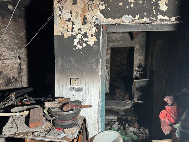 离谱！北京一女子电热毯起火后换房接着睡<strong></p>
<p>炒币线视频讲解</strong>，烧毁一排房屋……