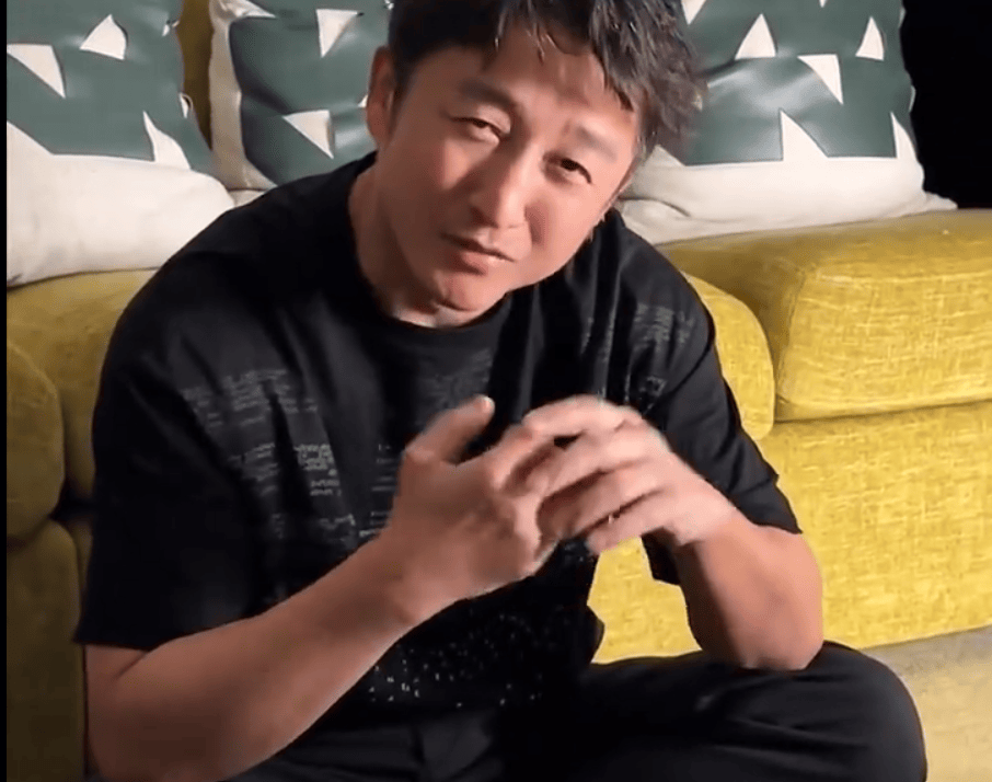 冲上热搜！邹市明否认“中年返贫”<strong></p>
<p>美链币</strong>，曾称今年重返拳台