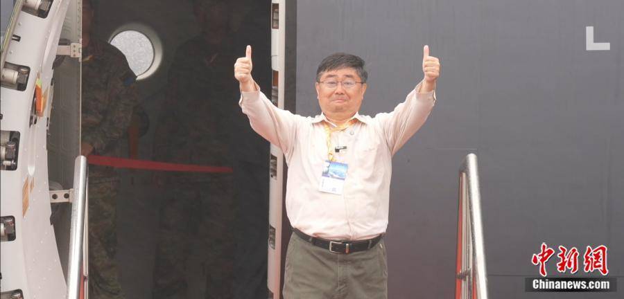 专访台海军前舰长吕礼诗：<strong></p>
<p>美链币</strong>我就是不折不扣的中国人