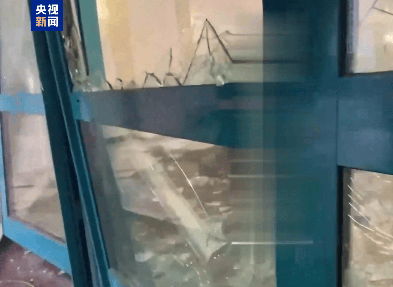 已确认：他被暗杀身亡<strong></p>
<p>炒游戏币</strong>！