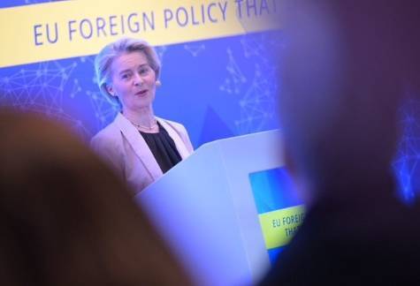 冯德莱恩对华最新表态：我们可以达成协议<strong></p>
<p>炒游戏币</strong>，甚至深化贸易和投资关系