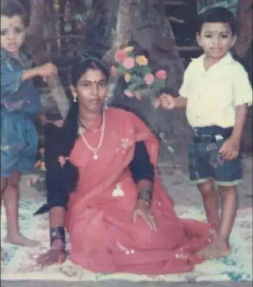 曝光12亿贪腐案<strong></p>
<p>炒币必备书籍</strong>，印度记者惨死化粪池