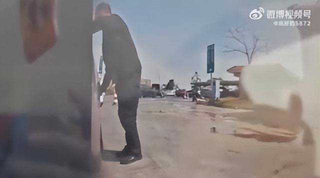 老人故意划伤租客新车赔偿4000<strong></p>
<p>兔兔币</strong>，如何界定故意毁坏他人财物行为？