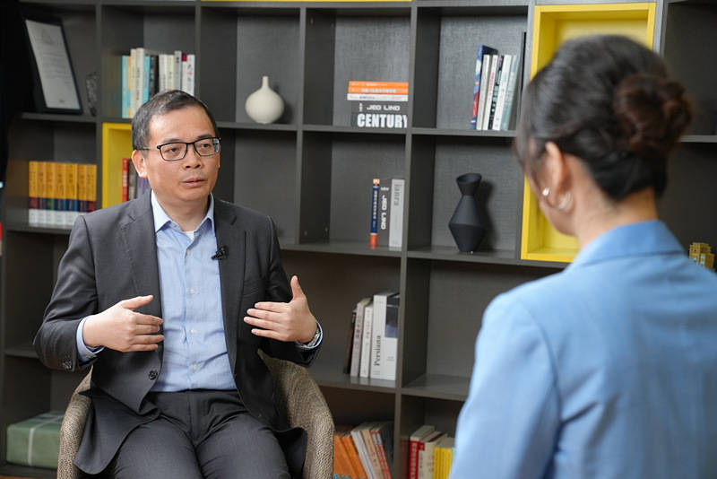 陆挺：1.7亿农村老人月均养老金200多<strong></p>
<p>炒币视频</strong>，农民的社保没跟上国家经济发展