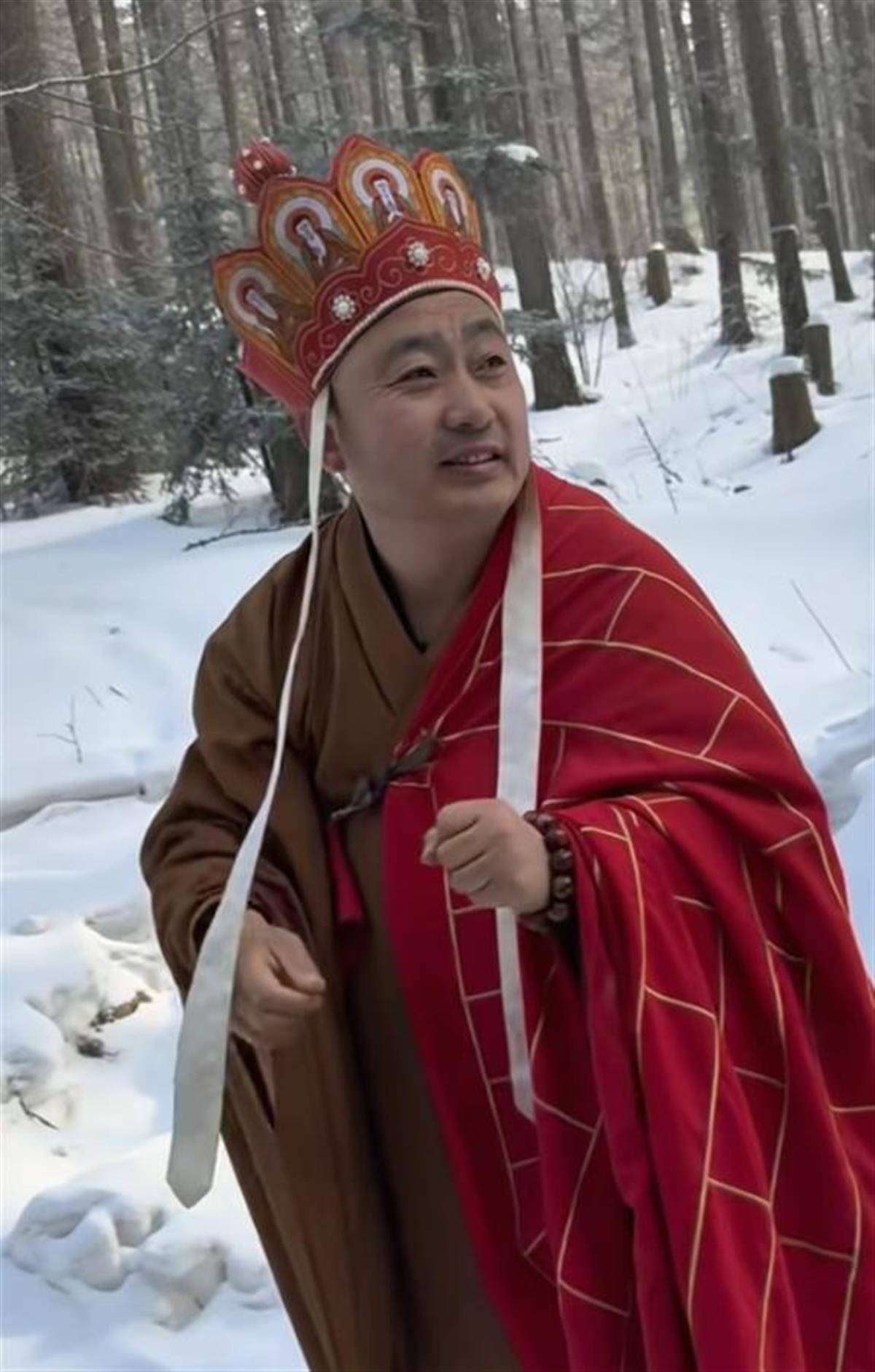 河南网红“越野唐僧”不幸去世<strong></p>
<p>炒币视频</strong>，家人：在外地出租屋突发心梗