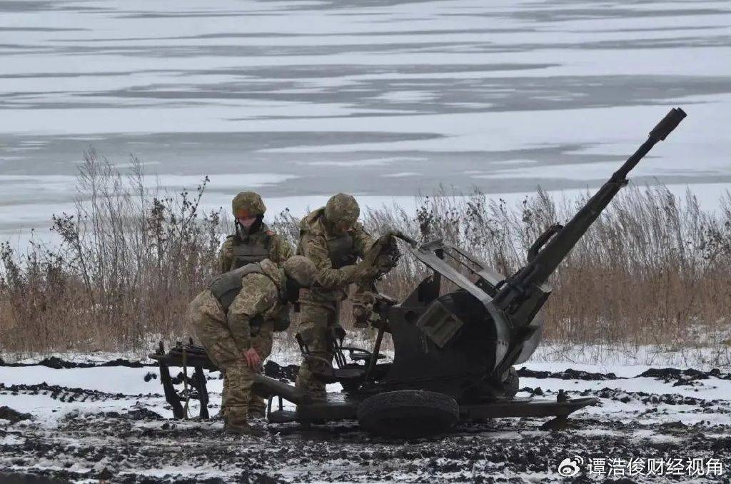 泽连斯基终于知道<strong></p>
<p>炒币视频</strong>，特朗普是得罪不起的，那怎么办呢？