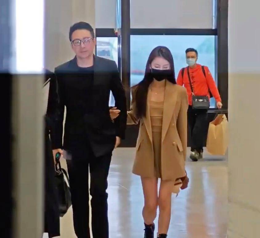 大S去世后<strong></p>
<p>yenten币</strong>，汪小菲今日再次在台北出现