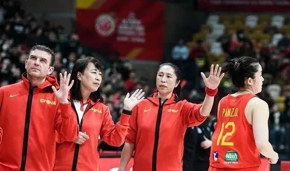 中国篮协：王芳卸任