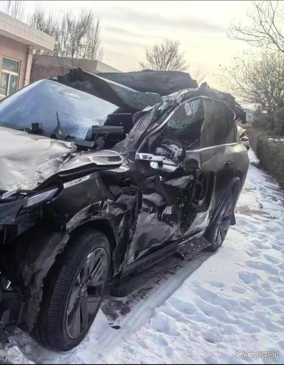 两个安全气囊都没弹开？男子驾“理想”追尾铲雪车<strong></p>
<p>上币保证金</strong>，颅骨骨折当场昏迷