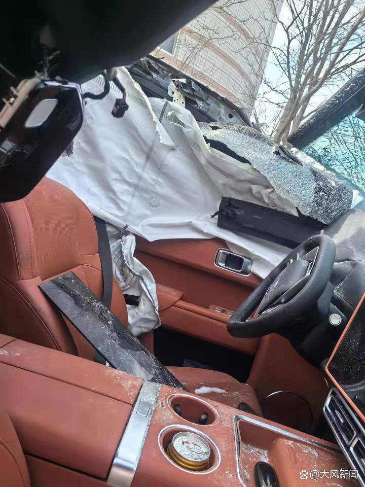 两个安全气囊都没弹开？男子驾“理想”追尾铲雪车<strong></p>
<p>上币保证金</strong>，颅骨骨折当场昏迷
