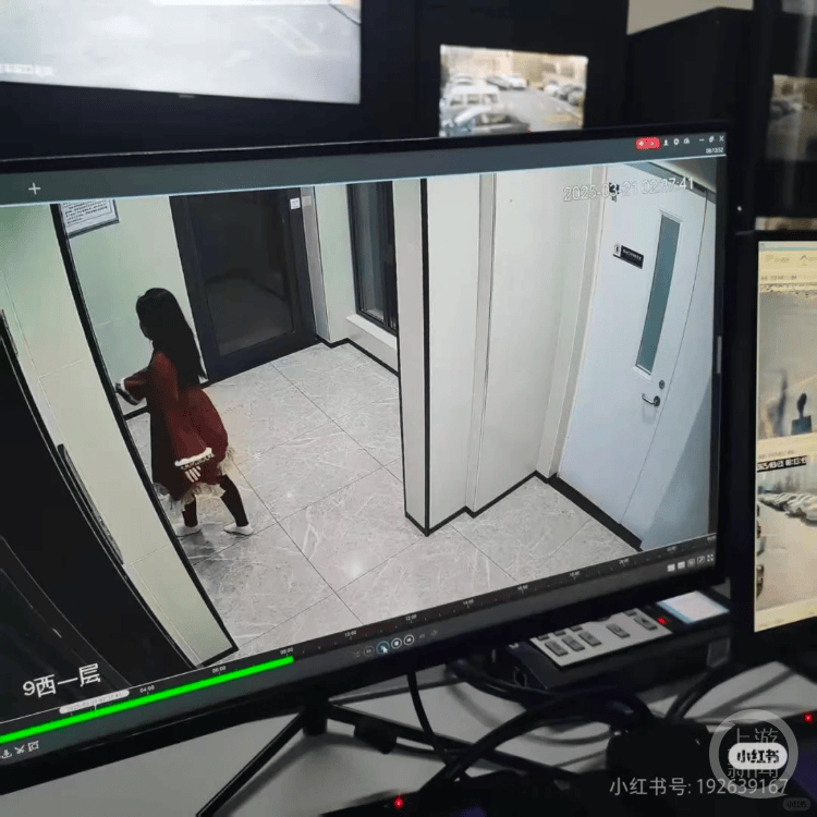 青岛23岁女大学生凌晨外出失联四天<strong></p>
<p>烙印币</strong>，其母称女儿手机被格式化