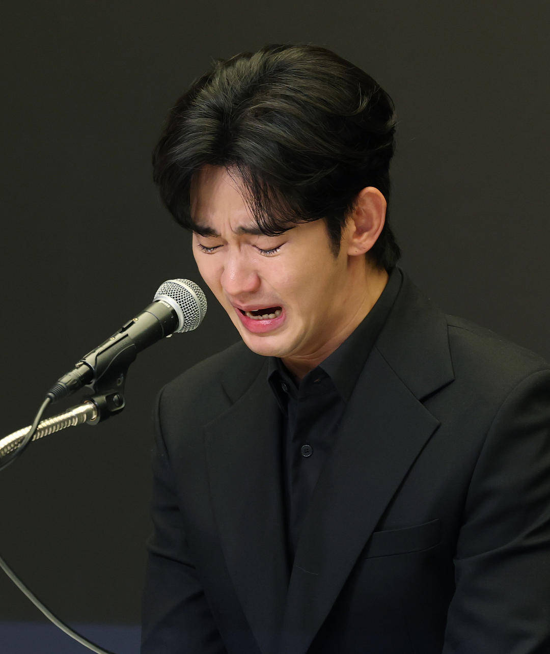 金秀贤为何在记者会上多次喝水<strong></p>
<p>币圈成功案例</strong>，网友请DeepSeek解读