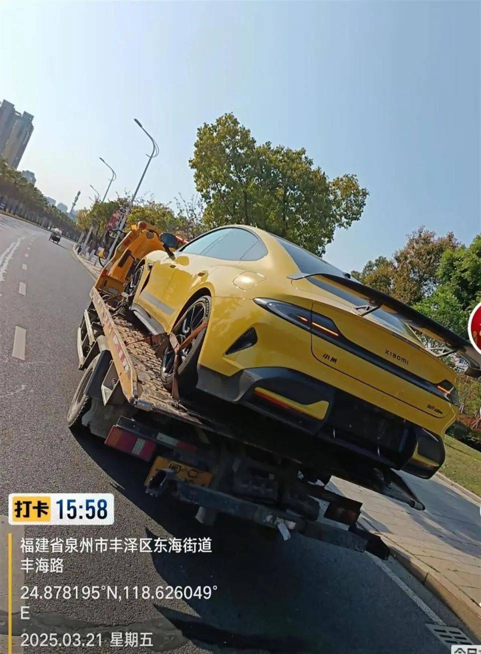 福建泉州一小米SU7 Ultra撞上电动车致26岁女生重伤<strong></p>
<p>炒币风险</strong>，疑似受害者妹妹发声：姐姐送医治疗20余天，现已去世