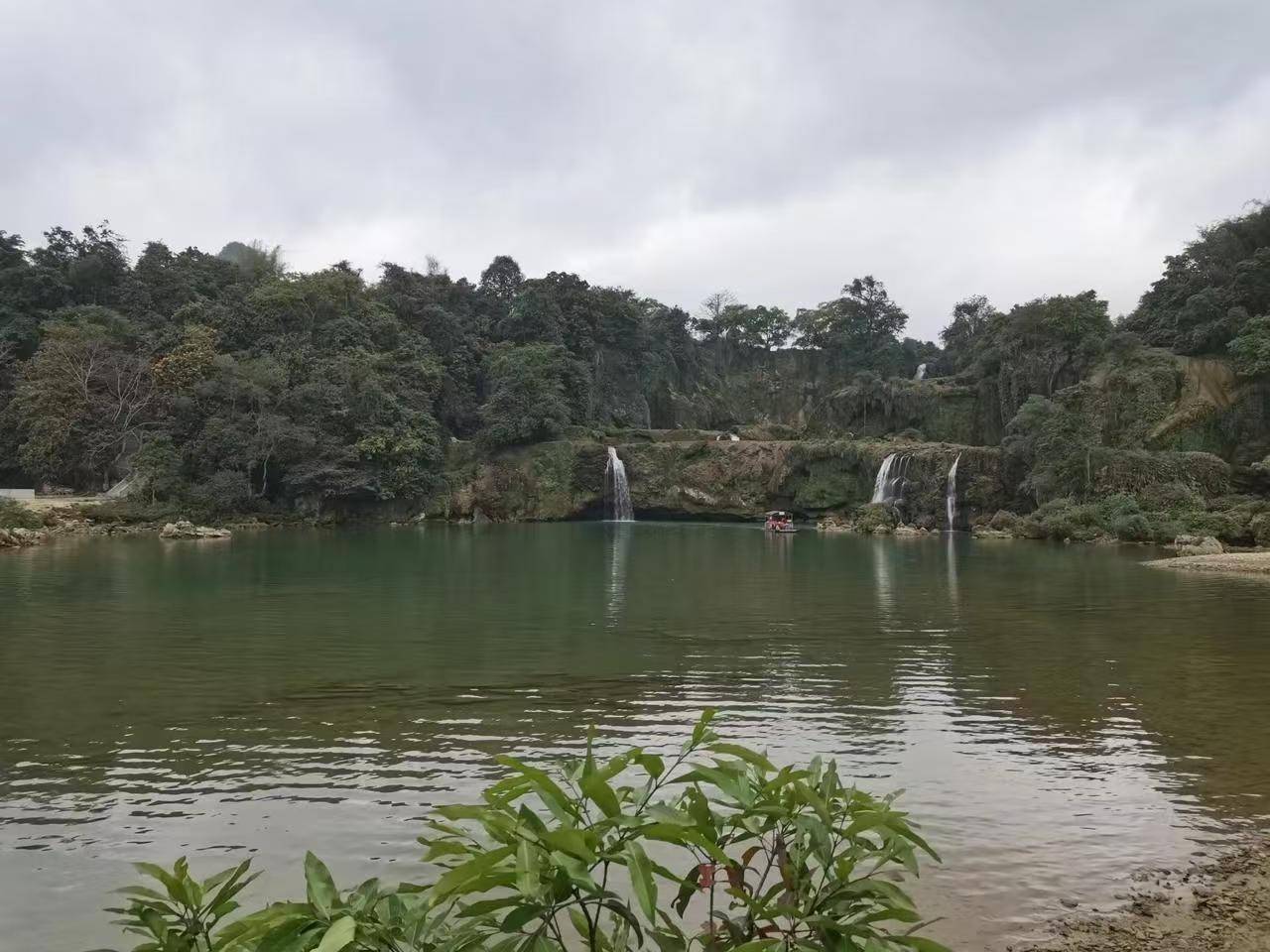 广西德天跨国瀑布变“小水滴”<strong></p>
<p>炒币经验</strong>，景区：枯水期，水量要到6月以后恢复