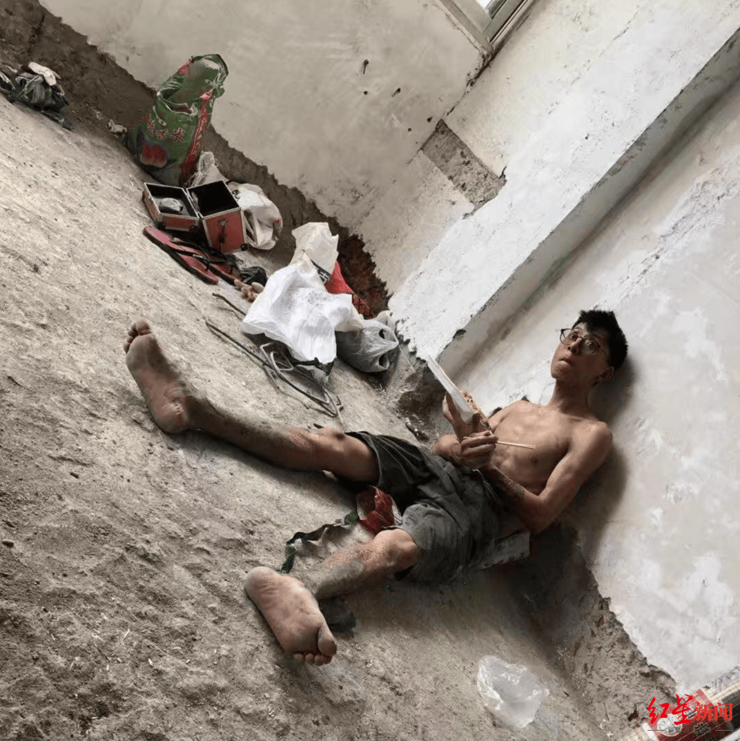 小伙搬砖9年攒200万<strong></p>
<p>今日币圈行情</strong>，修别墅买车：宁愿不要这些钱，若时间倒流想好好读书